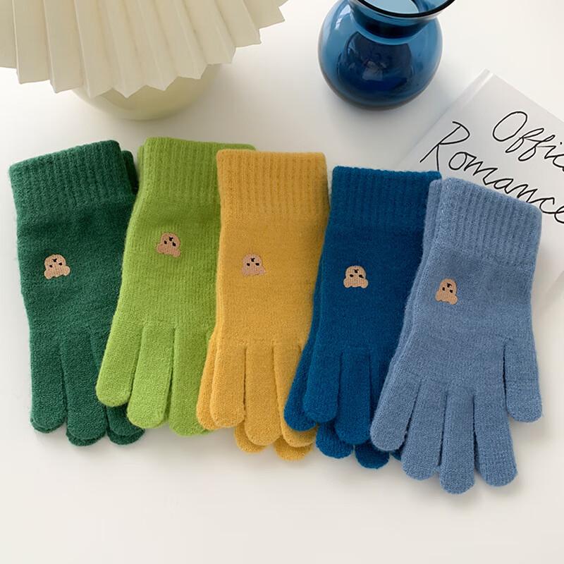 

Милые теплые зимние вязаные перчатки с мишкой