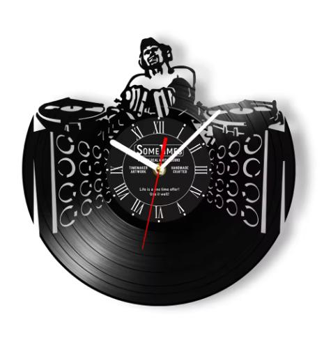 

Personalized DJ Name Art Vinyl Record Wall Clock Home Music Club Decoration Wall Watch Custom DJ Name Gift Wall Clock