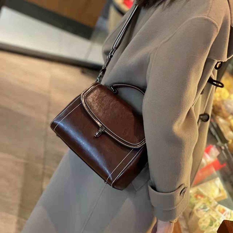 

Женская сумка Новая сумка из коровьей кожи Женская сумка Нишевая Высококлассная Сумка Модная Кожаная Сумка на Плечо