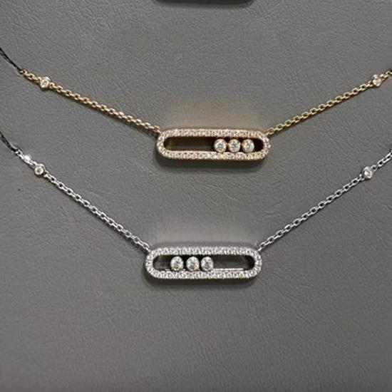 Colier Elegant Mei Family Aur Roz: Pandantiv Geometric Mic cu Trei Diamante Complete pentru Femei