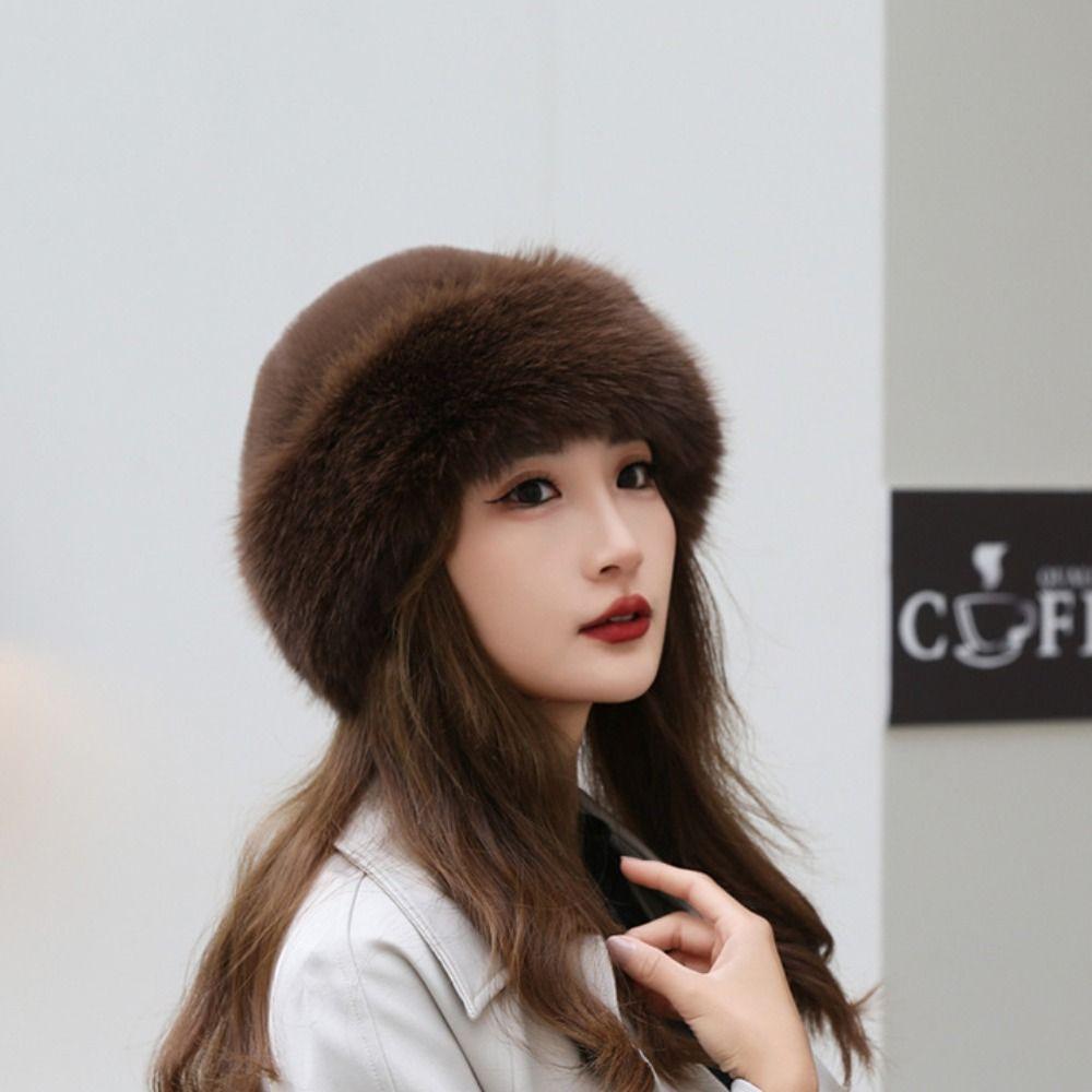 Béret en peluche de couleur unie Chapeau à protection d'oreille duveteux Chapeau de peintre élégant en laine Fille
