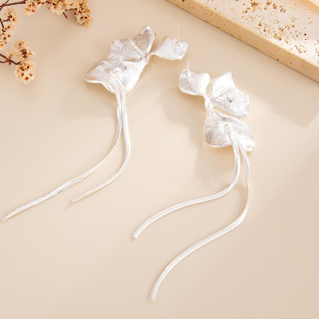 Eleganti Orecchini Pendenti con Fiori e Lunghe Frange per Donna Romantici Orecchini Pendenti con Petali di Foglie di Ginkgo Lusso Gioielli da Matrimonio
