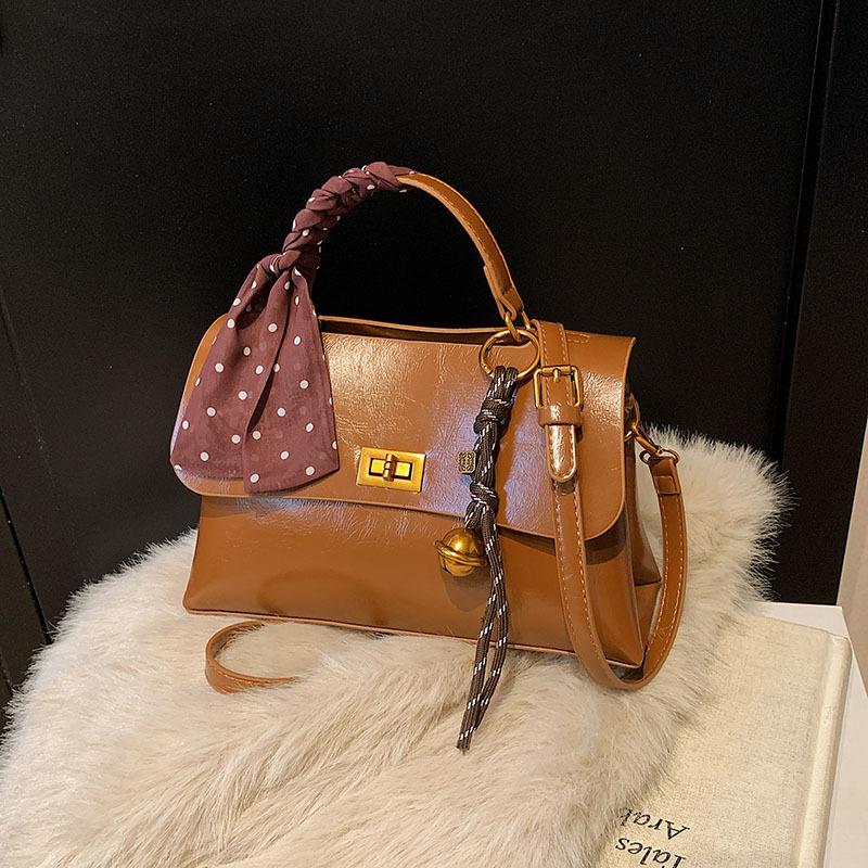 Premium Sense Hand Carry Small Square Bag Women's Spring New Fashion Shoulder Messenger Bag Work Commuter Bag