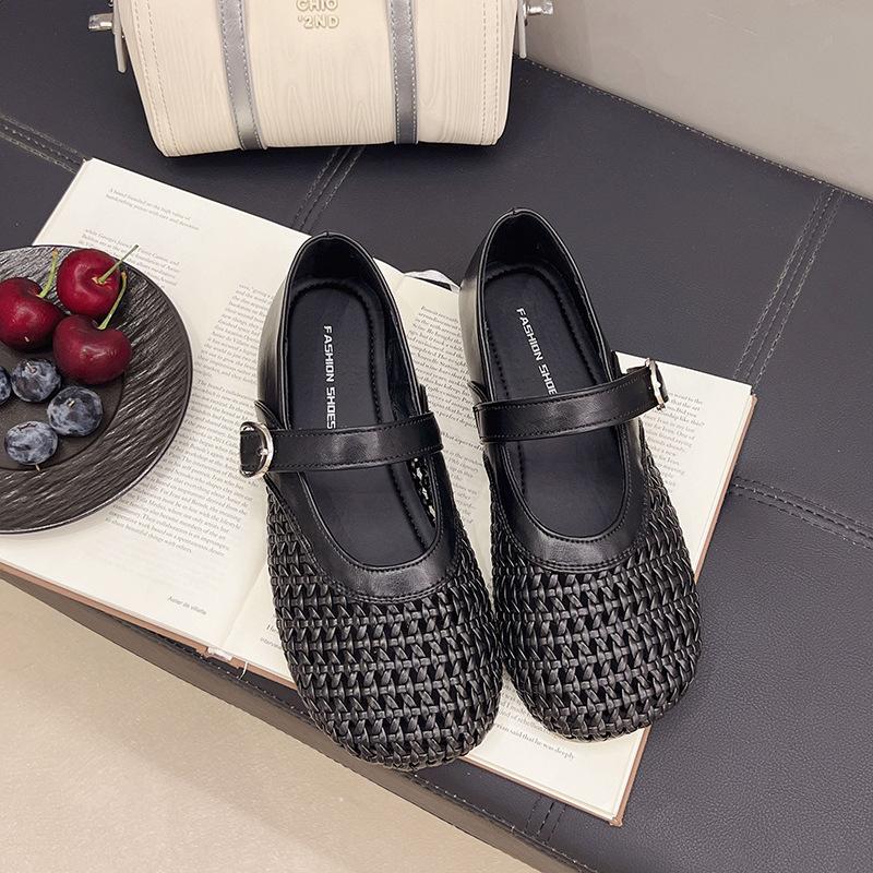 

Ретро туфли Мэри Джейн с полым плетением женские 2025 весна новые универсальные туфли на плоской подошве с одинарной пряжкой и перфорацией 40 чёрный