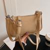 Trend simple casual women commuter armpit bag fashionable versatile high sense solid color messenger bag