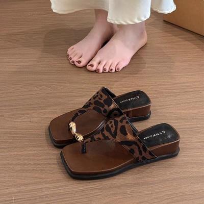 Moda Mulheres Plataforma Cunhas Salto Clip Dedo Estampa de Leopardo Sandália Fad Sola Macia Não Cansa os Pés Vestir Peep Toe Chinelo Feminino Sandálias Mulher