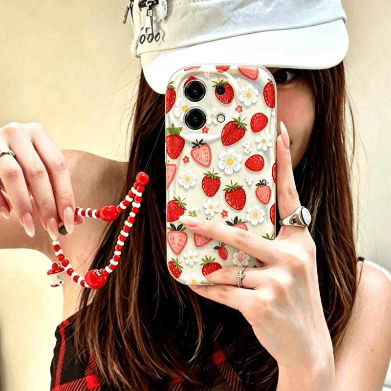 Strawberry With Apple Chain Case For Motorola EDGE 50 FUSION Ultra G05 G22 G84 G34 E22 G14 G35 G52 G54 G75 G60 G30 G15 G53 G24