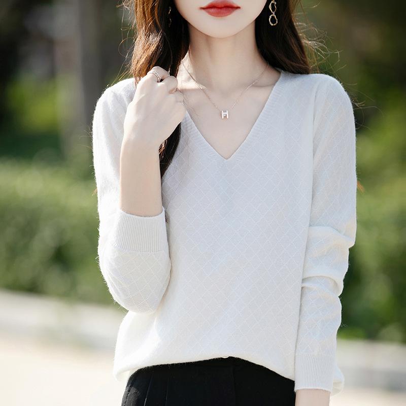 Autumn and Winter Pullover Knitted Sweater Women's V-neck Slim Bottoming Shirt