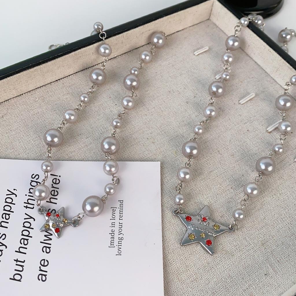 Trendy and cool double-layer gray pearl beaded star necklace, female niche stacked wearing removable pearl long collarbone neck chain