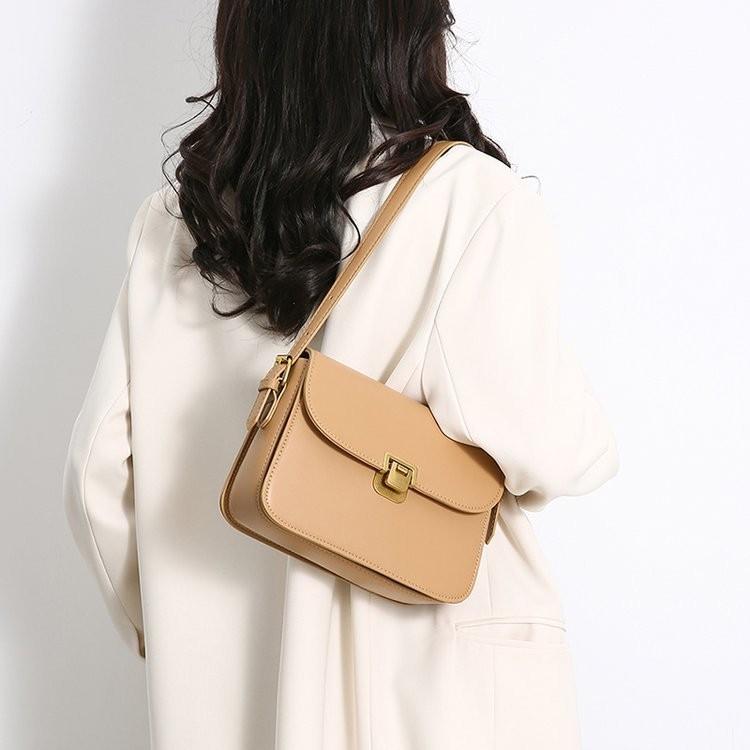 IELGY Fashion Simple Messenger Bag Retro All-Match One-Shoulder Small Square Bag