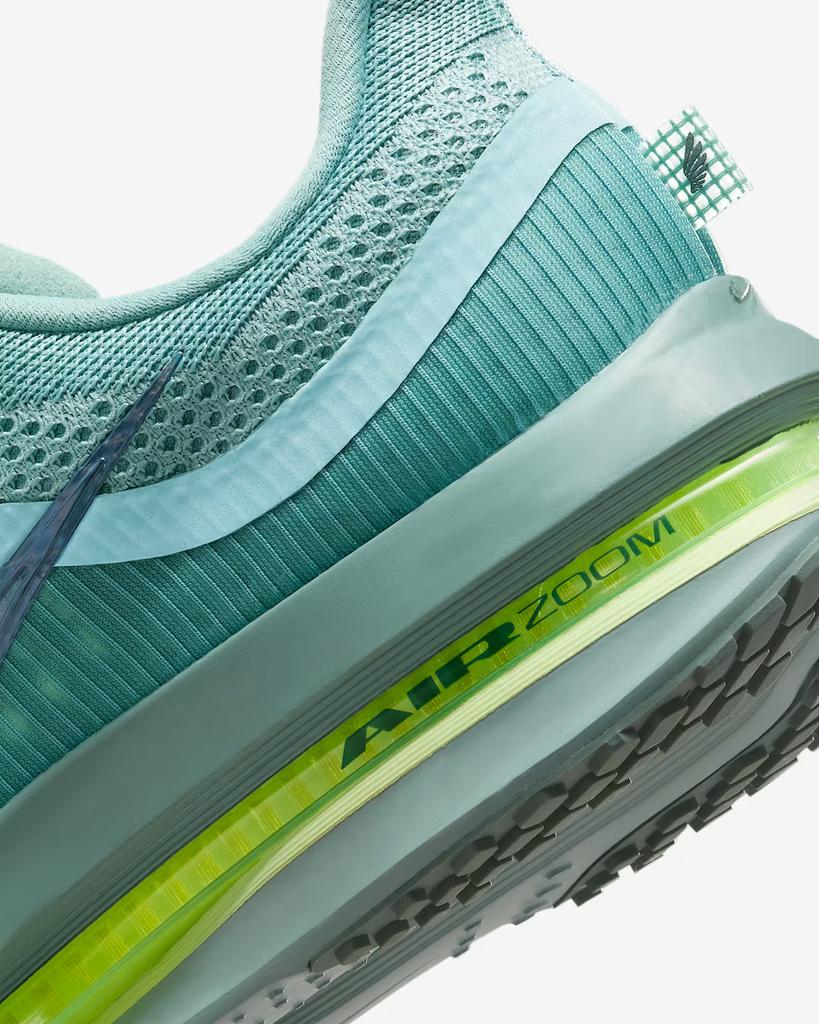 Nike Pegasus Premium Straßenlaufschuhe Cannon Barely Volt Herren Größe HQ2592-009