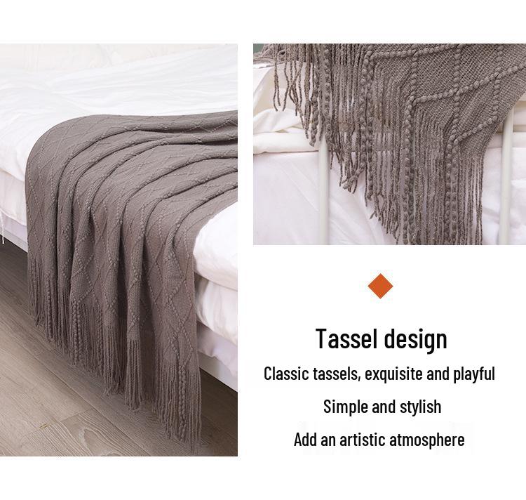 Strickdecke mit Quasten im nordischen Stil - Sofa, Bett oder Nickerchengebrauch