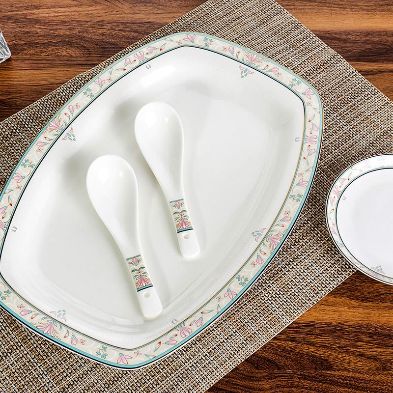 Tang Hui 30-Piece Chinese Bone China Dinnerware Set