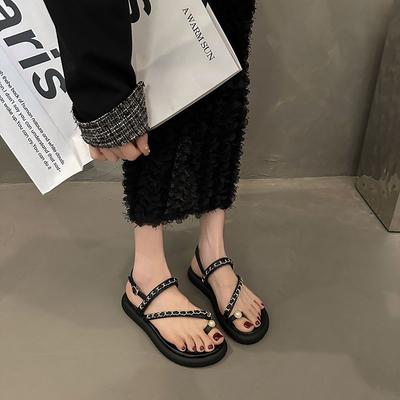 Feenwind Perle coole Hausschuhe weiblich Außenbekleidung 2025 Frühling neu ausländischer Stil superweiche flache Sohle Zehensteg mit Sandalen
