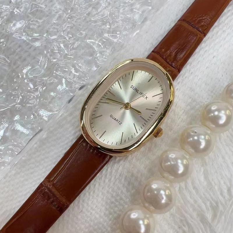 Oval-shaped watch strap, stylish and elegant scale model, high-end simple quartz watch for women, ladies stainless steel watch