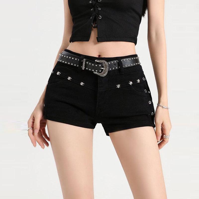Korean-Style Sexy High-Waisted Rivet Denim Hot Pants - Plus Size, Hip-Hugging Summer Shorts for Women 2025