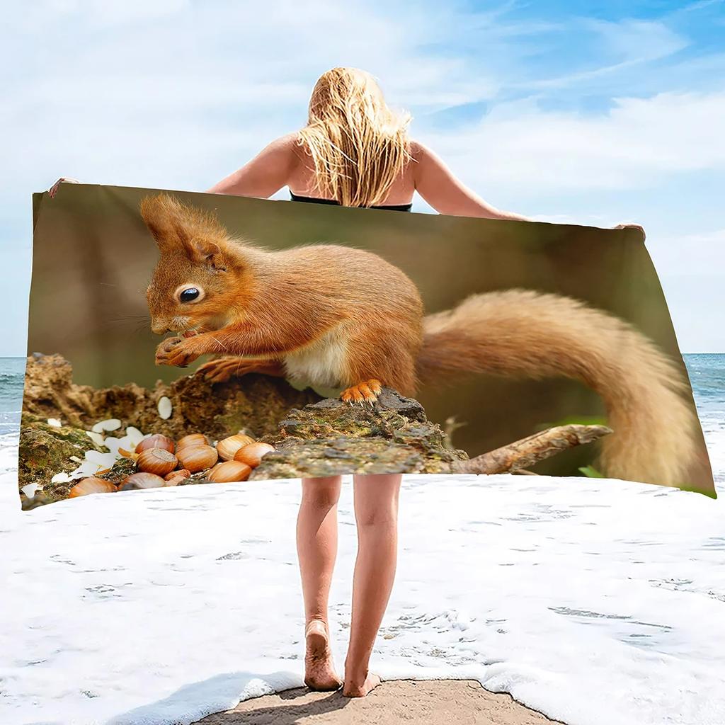 Cute Squirrel Beach Towel Oversized Quick Dry Wild Animal Bath Towels Soft Microfiber Lightweight Pool Towel for Swim Spa Sport