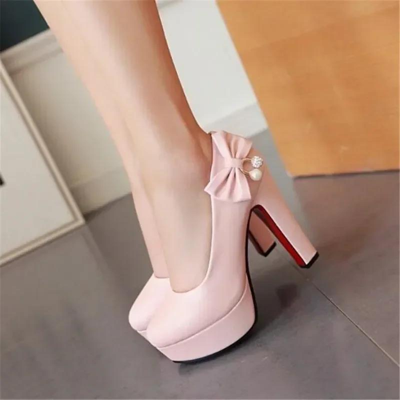 Fashion Customized Large Size Pumps Single Shoes 44 45 46 Yards Large Size High Heels with High-heeled Shoes with Butterfly Knot Diamond