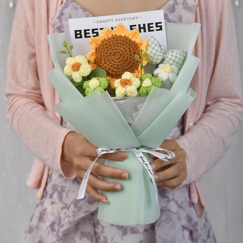 

Sunflower & Daisy Crochet Bouquet - Handmade Forever Flowers, Cheerful Gift for Loved Ones & Teachers Size about 30 * 16cm [Free tote bag]