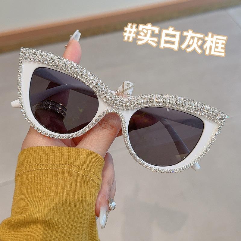 

New Women Cat Eye Sunglasses Vintage Luxury Hand Made Sun Glasses for Woman Driving Travel Eyeglasses Female белый