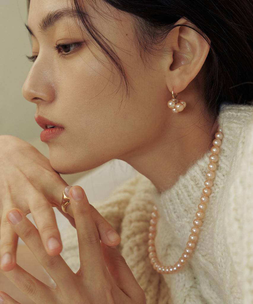 Tatiana Berry Button Pearl Earrings_Ec1768