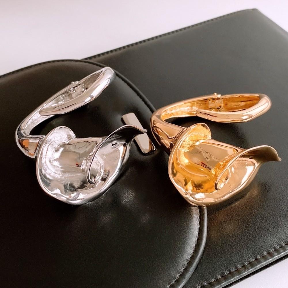 Zinc Zinc Alloy Gold Silver Flower Cuff Bangles Metal Irregular Exaggerated Bracelet  Decoration