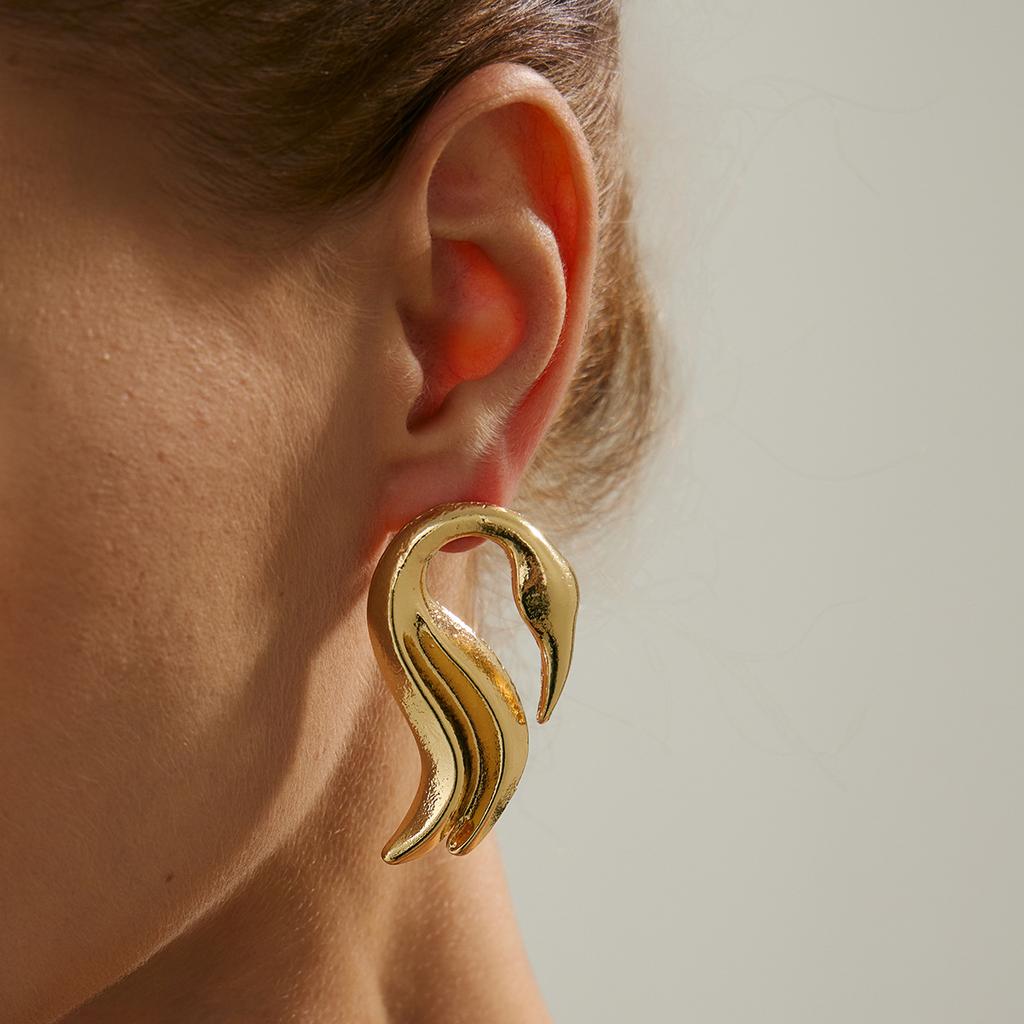 2026 Exaggerated Metal Earrings for Women Drip Glaze Flowers Leaves Earrings Romantic Enamel Elegant Geometric Jewelry Gifts