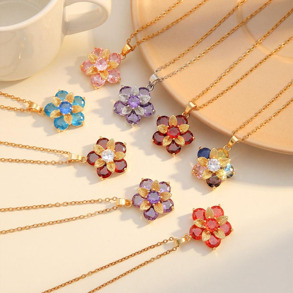Fashion Flower Necklace Accessory - Women's Small-Scale Luxury Design - Elegant Lockbone Chain