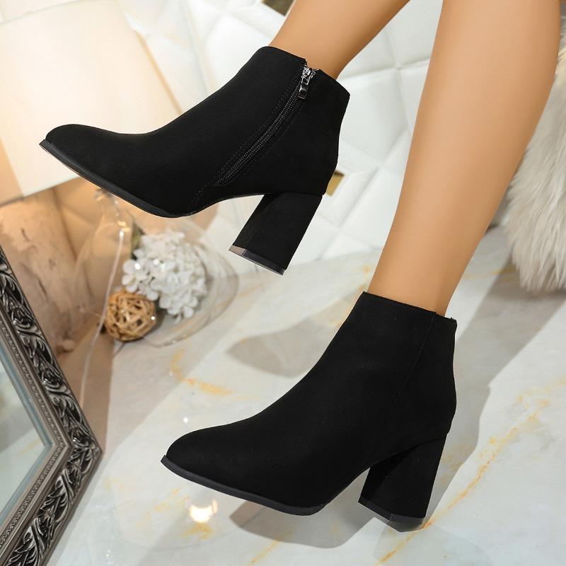 

2025 New Simple Ankle Boots Square Heel Booties Side Zippers Pointed Suede High Heels Fashion Women s Boots 35 чёрный