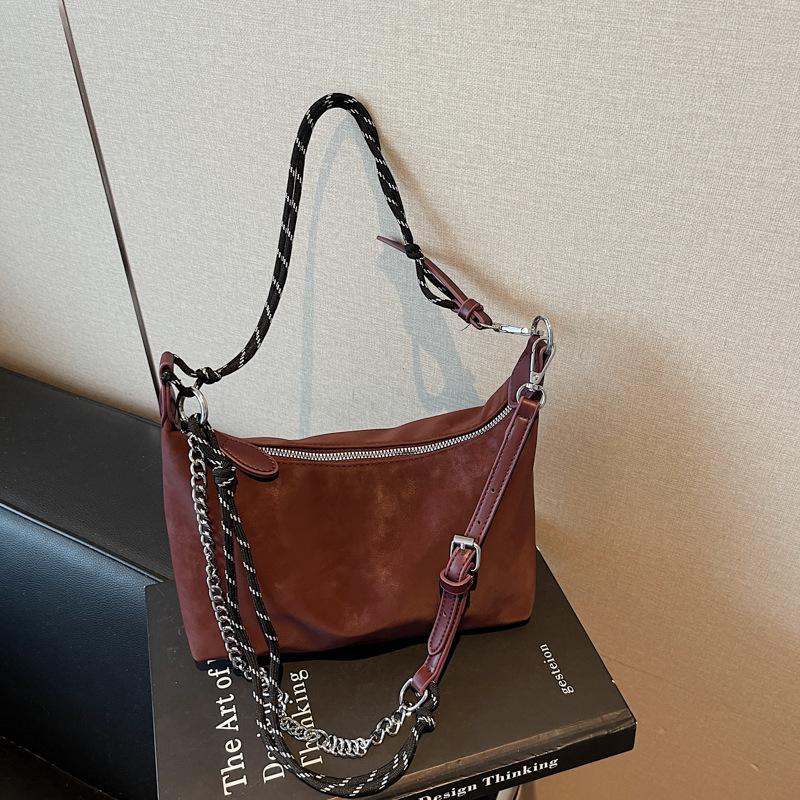 

Chain underarm bag women s 2025 new trendy fashion versatile retro high-end shoulder bag commuter messenger bag бордовый
