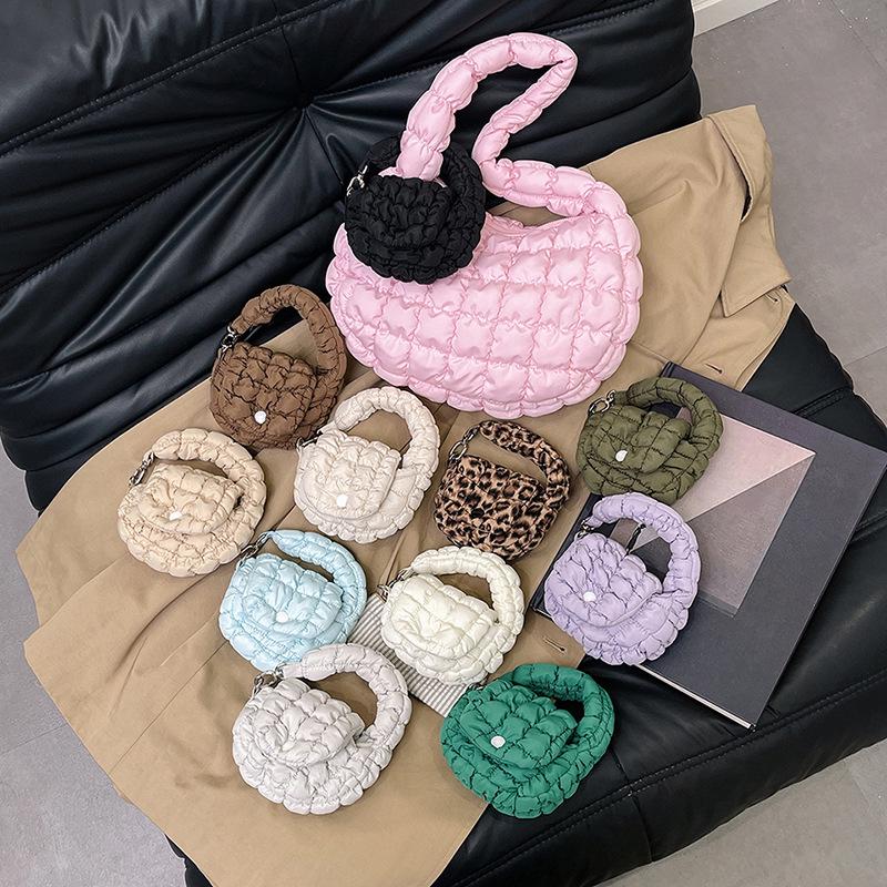 Trendy Pleated Cloud Handbag: Chic, Mini, Versatile Accessory Bag in Fashionable Korean Style