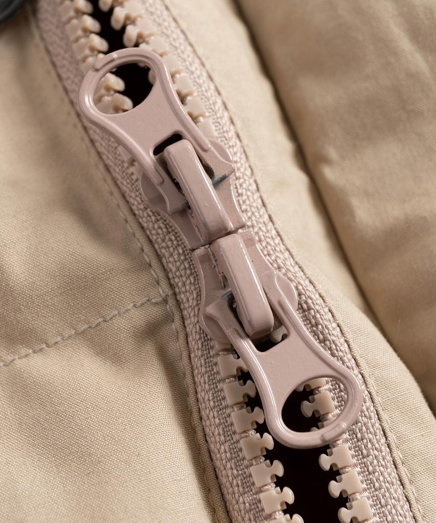 Wild Bricks Rp Puffer Vest (Beige)