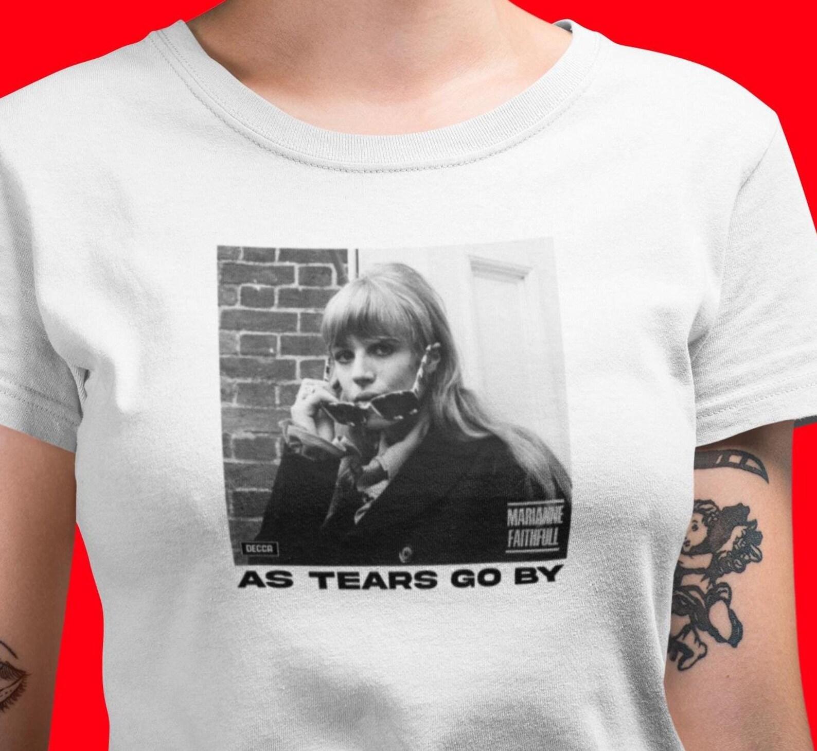 Marianne Faithfull T-Shirt – 60s Music Icon, Retro Ballad Tee L