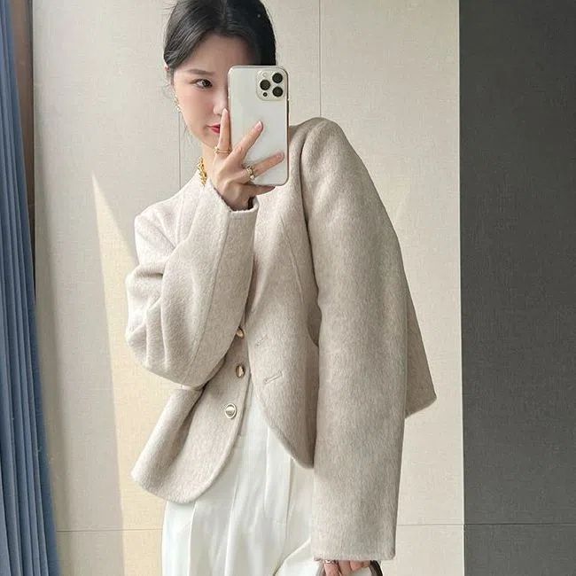 Women Wool Coat Single Breasted Round Neck Design Fashion Winter Trench Jacket