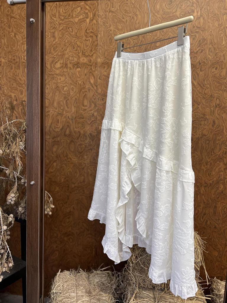 AS Designer 2026 Spring Irregular Dark Jacquard Ruffle Lace Skirt