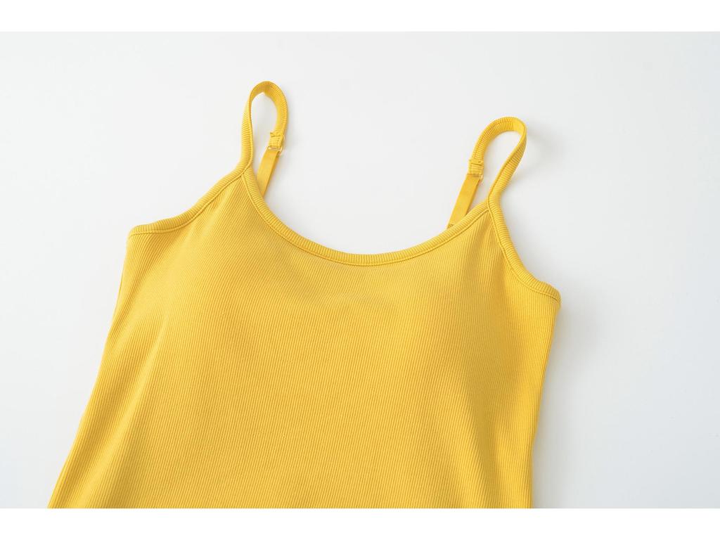 Sexy Spring Sleeveless Camisole: Women's Slimming and Flattering Hot Girl Fashion with Beautiful Back Design