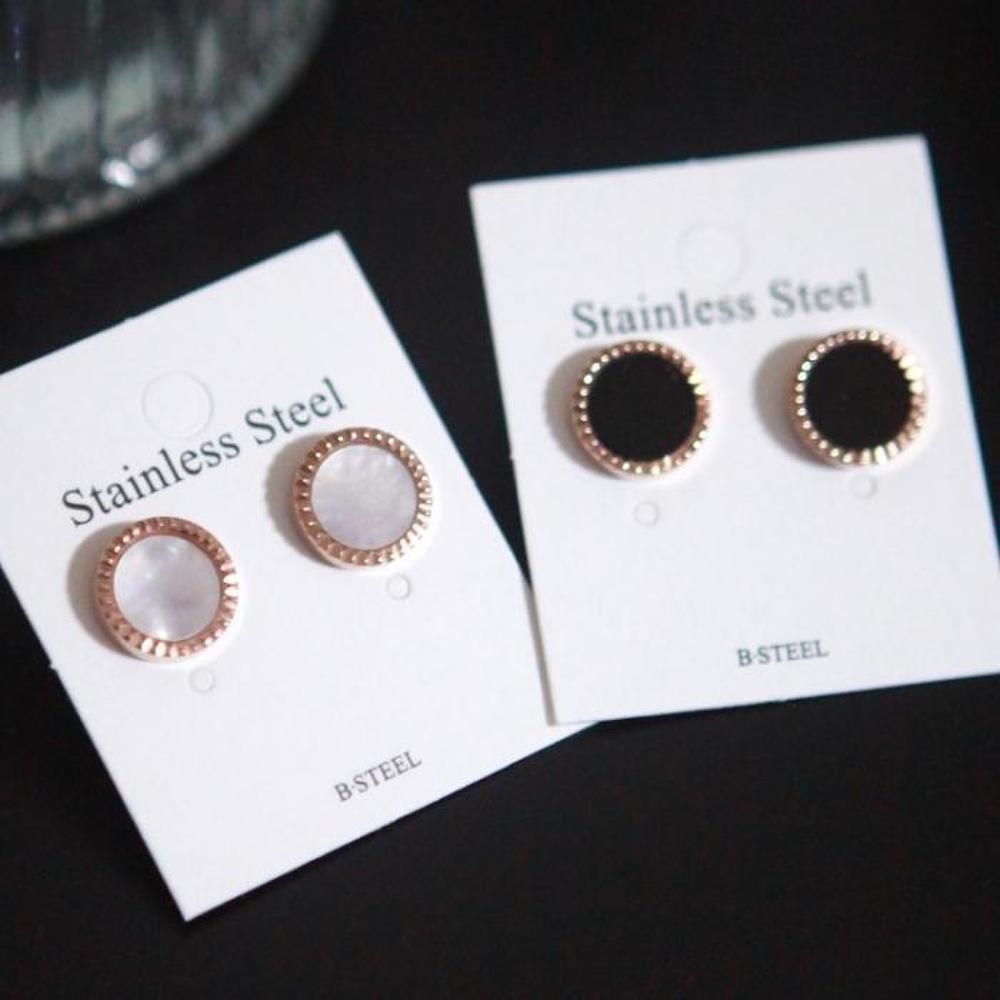 Surgical Steel Onyx Mother-of-Pearl Earrings in Rose Gold (S7182748)