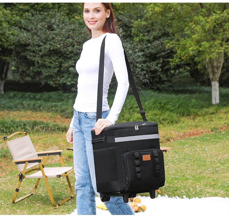 Available Large Capacity Portable Insulated Cooler Bag with Pull Rod for Fresh-Keeping and Outdoor Activities