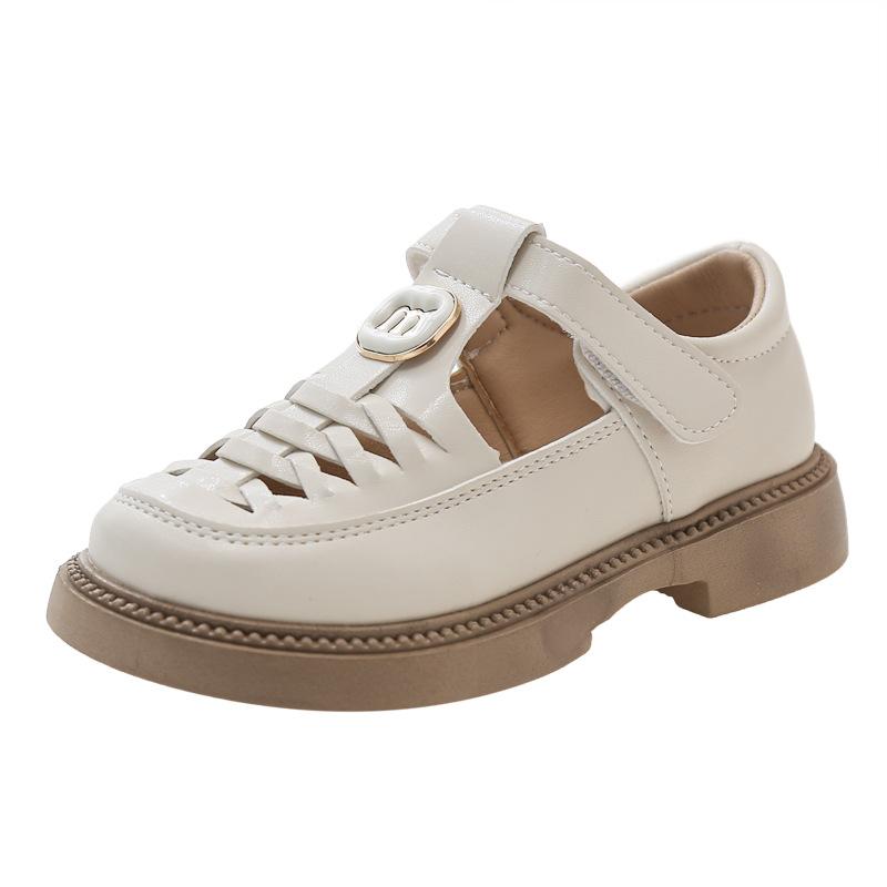 

Girls black hole leather shoes summer new hollow breathable little girl single shoes foreign princess shoes little white shoes tide 36 yards inner length 22.3cm