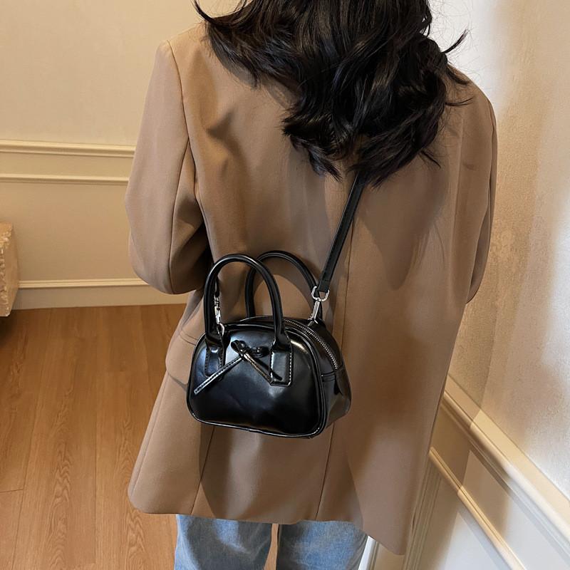 Minimalist Fashion Pu Leather Crossbody Bag With Zipper Closure For Daily Use