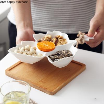 White Ceramic Plate Maple Leaf Plate with Wooden Pallet Snacks Dried Fruit Plates Snacks Platter Home Fruit Bowl Candy Plates