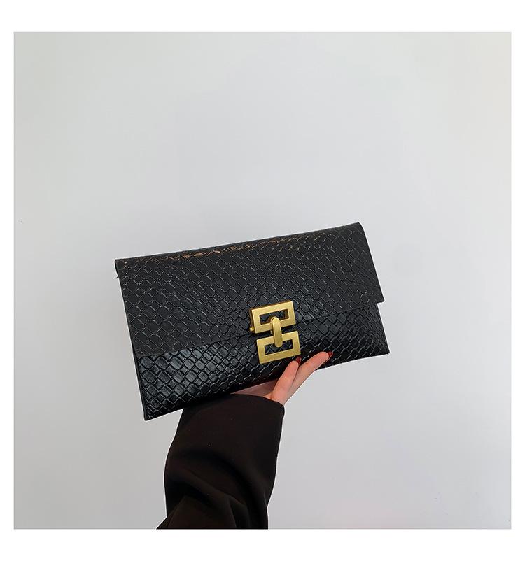 Women's Spring 2024 Slim Crocodile Pattern Clutch: Patent Leather Envelope Bag and Wallet