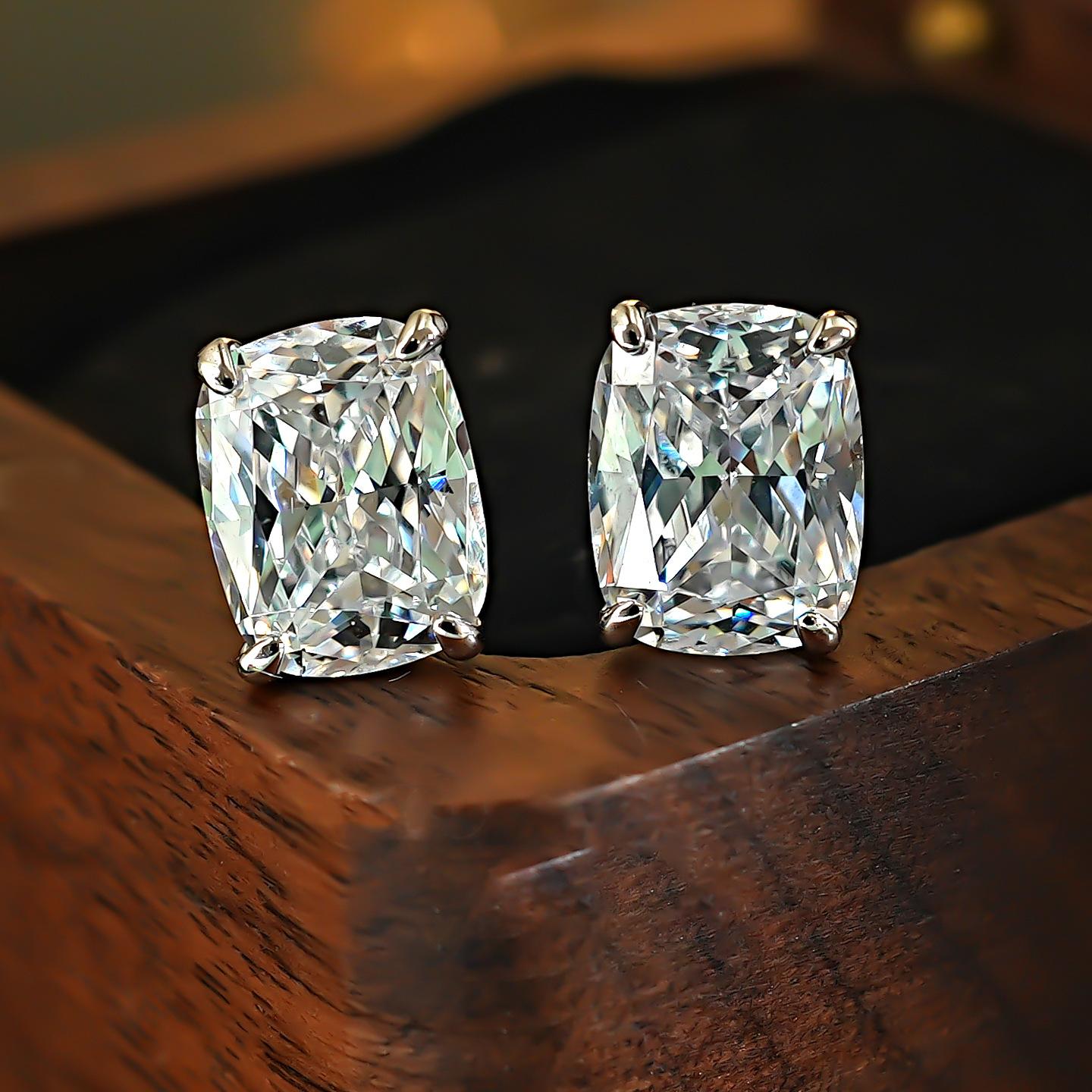 

2025 Fashion Women s Crystal Inlaid Zircon Earrings High Quality Fashion Multifunctional Women s Daily Wear Earrings Jewelry срібний