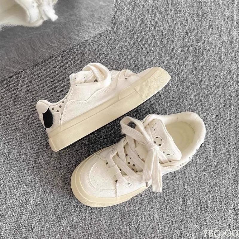 Dog board shoes for women's spring summer new round toe cute white shoes solid color thick soled lace up simple sports shoes