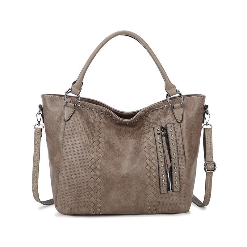 High Capacity Shoulder Bags Women's Fashion European American Retro Rivet PU Leather Trend Versatile Lady Tote Bag Crossbody Bag
