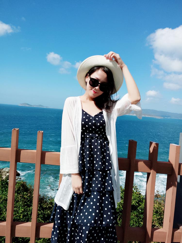 Summer 2023 Mother-Daughter Seaside Shawl: Fresh, Loose-Fit Outfit for Vacation