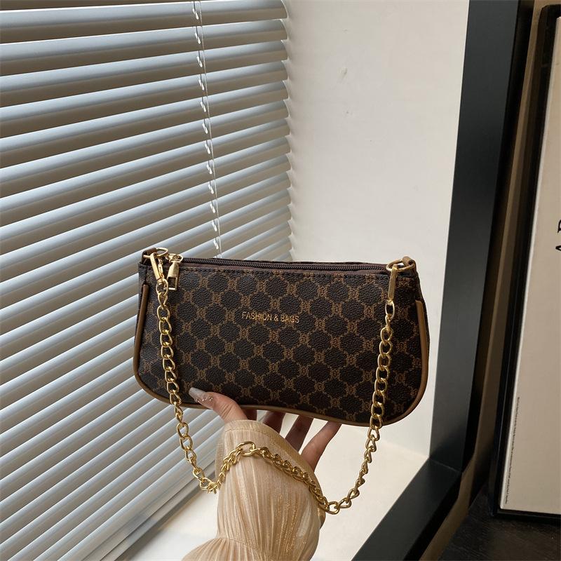 Autumn New Letter Printing Fashion Trend Shoulder Bag Urban Commuter Niche Design Simple Armpit Bag