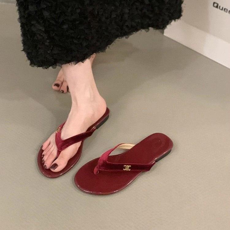 Retro flat-bottomed slippers women's shoes summer wear seaside cool slippers fashionable red flip-flops