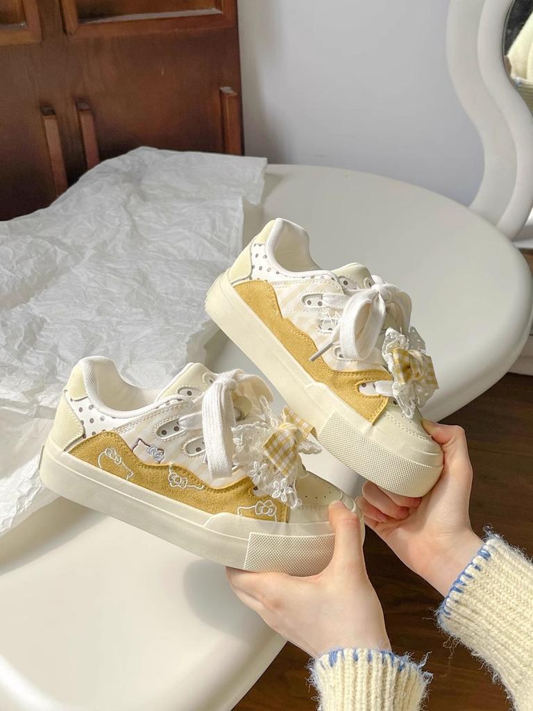 Dopamine Bread Little White Shoes Women's 2025 Spring New Platform Casual Niche Bow Versatile Cute Board Shoes
