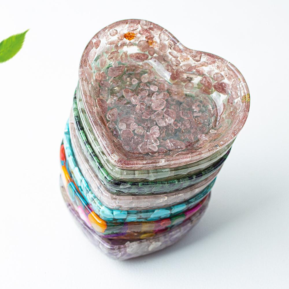 Piatto a Cuore in Resina con Riempimento di Cristallo Naturale per Arredamento Casa e Regalo